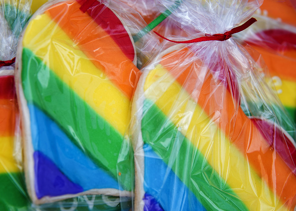Rainbow heart-shaped candies at Jersey City Pride Fest. ©Alina Oswald.